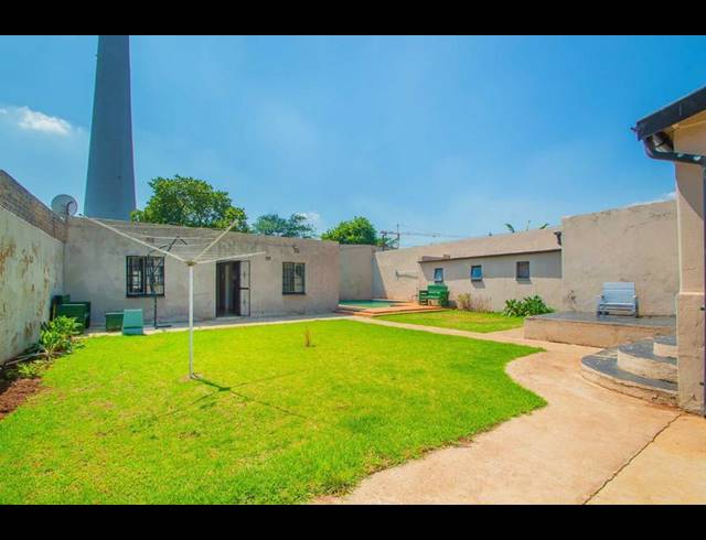 6 BEDROOM HOUSE FOR SALE IN BRIXTON